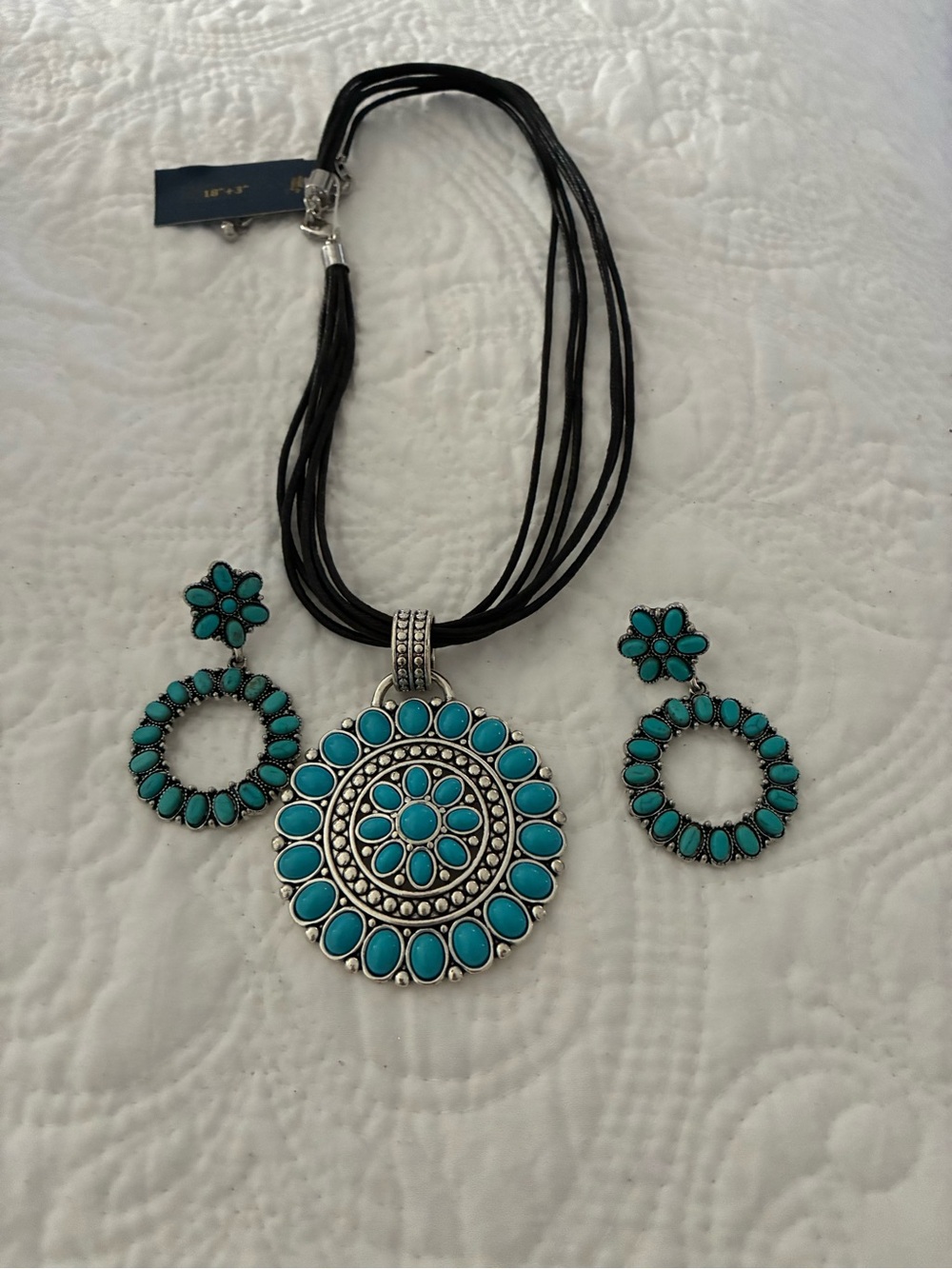 Source Unknown Turquoise Floral Medallion Necklace with Hoop Earrings